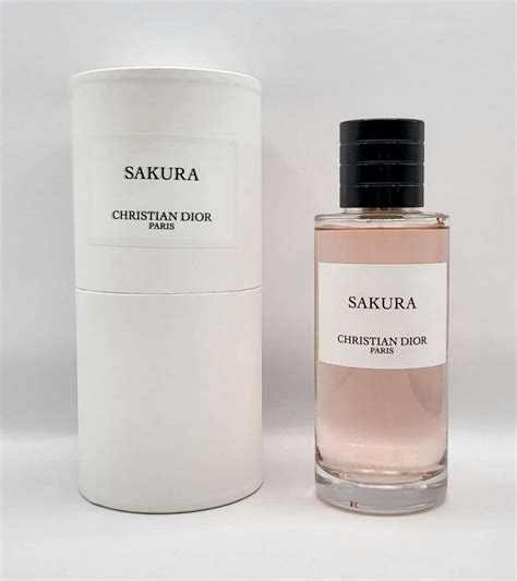 dior sakura 125ml.